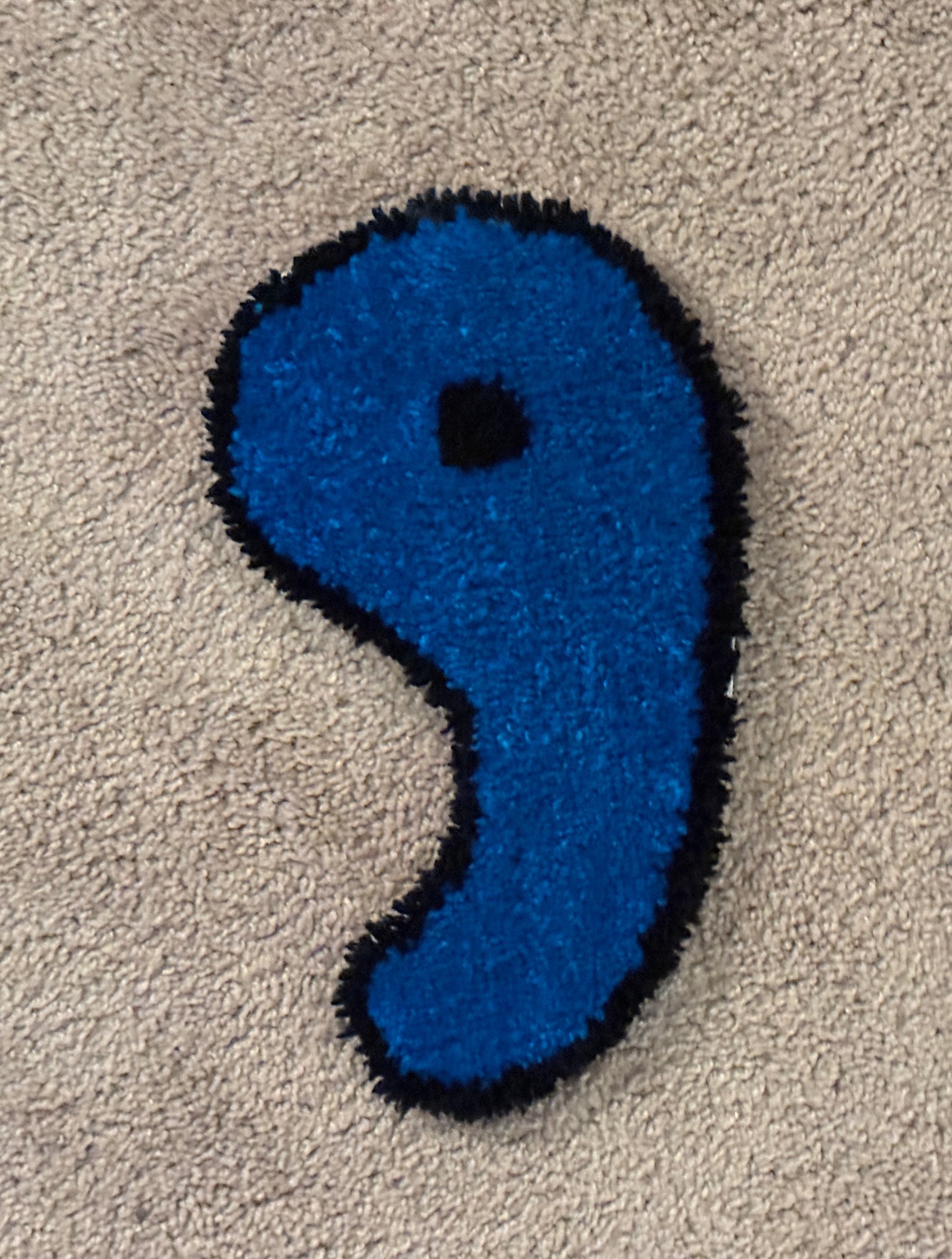 Blue Magatama Rug (black eye)