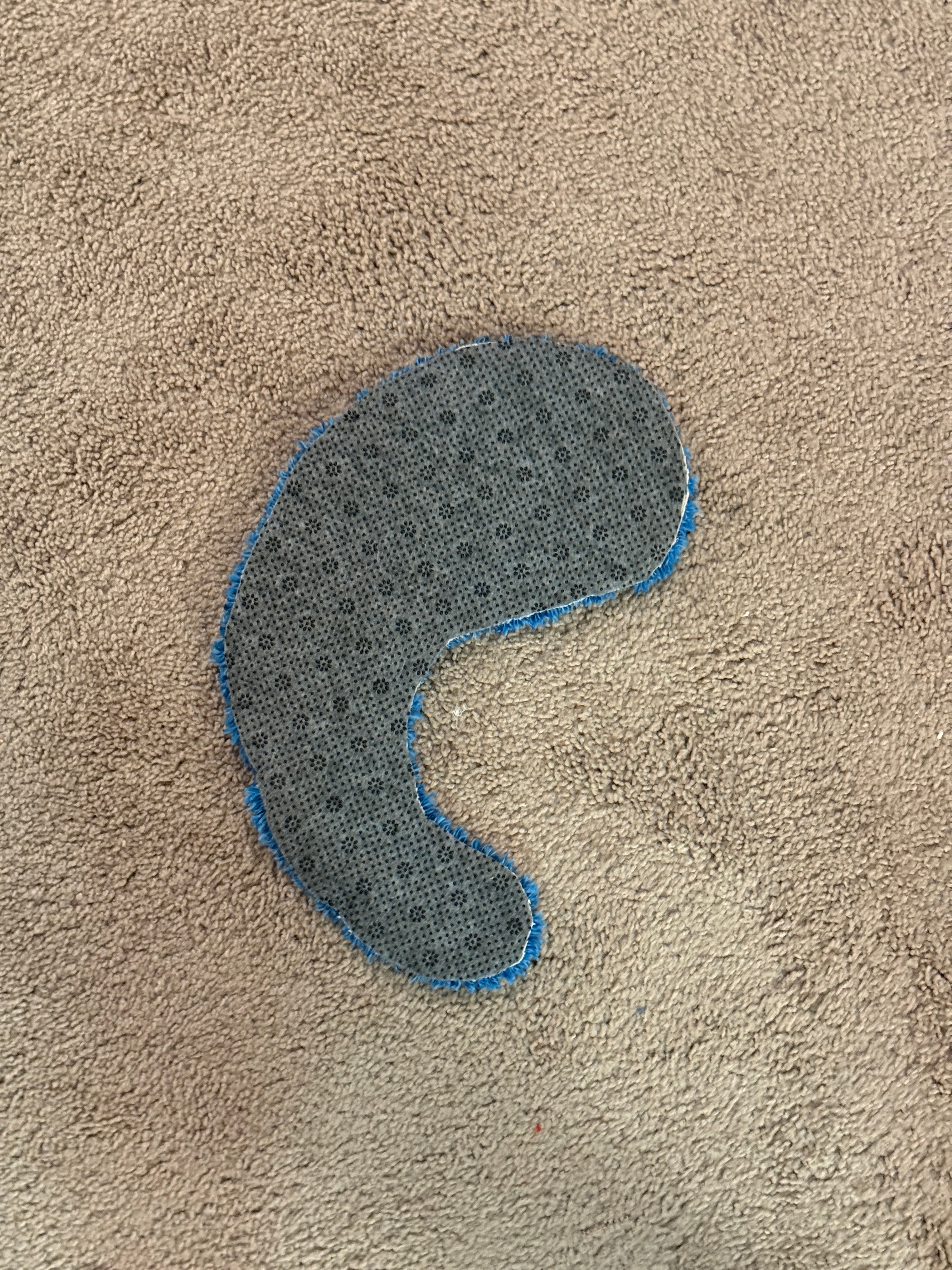 Blue Magatama Rug (white eye)