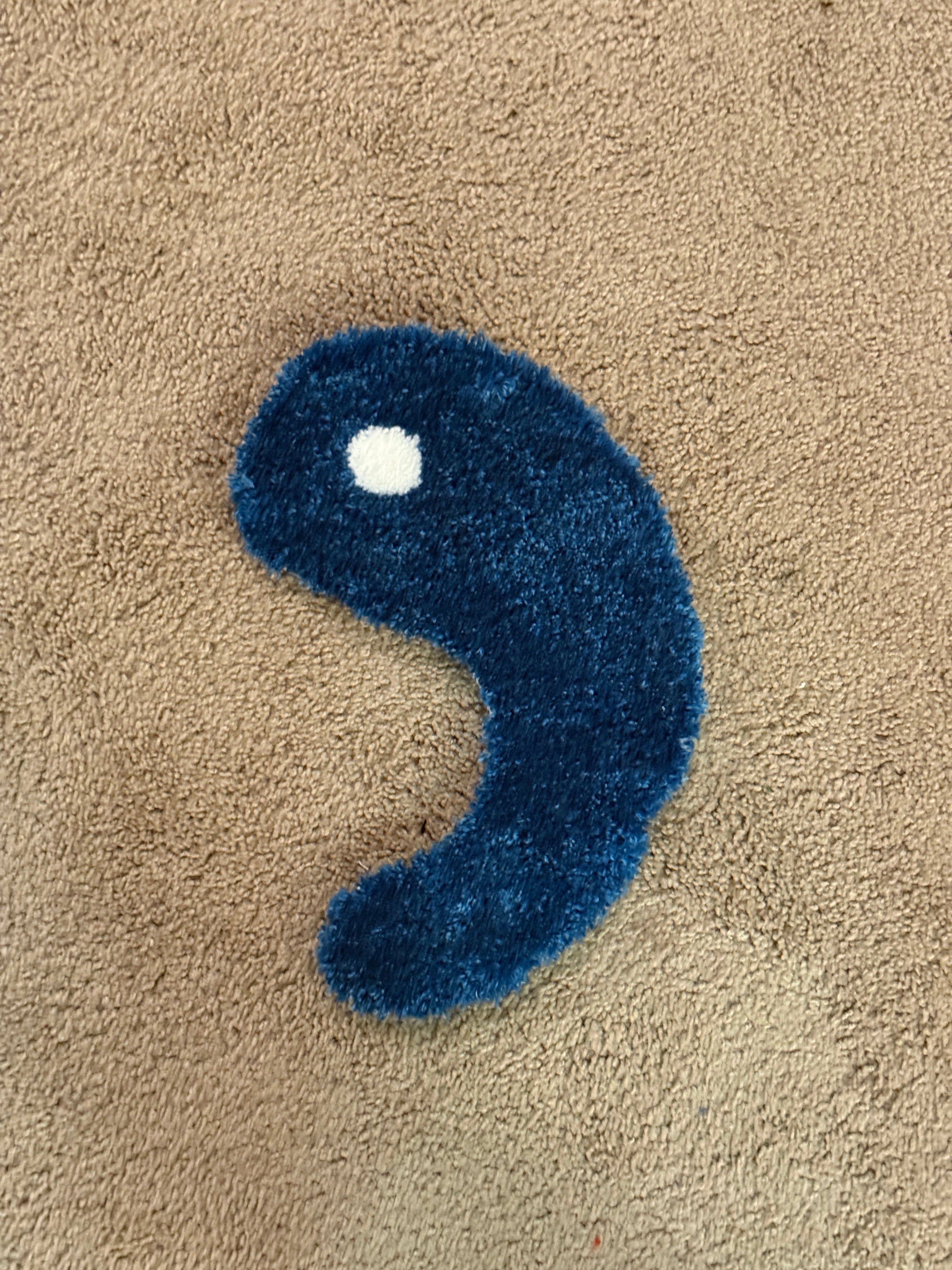 Blue Magatama Rug (white eye)
